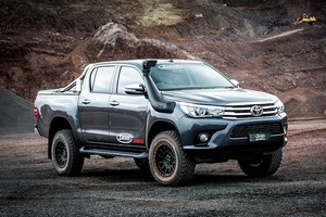 Toyota Hilux Revo Snorkel