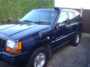  Jeep Grand Cherokee ZJ Snorkel