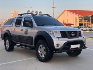  Nissan Navara D40 Kapı Kaplama 6 Parça Fiber