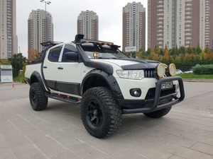  Mitsubishi L200 Işıklı Moonvisor Fiber 2007-2014